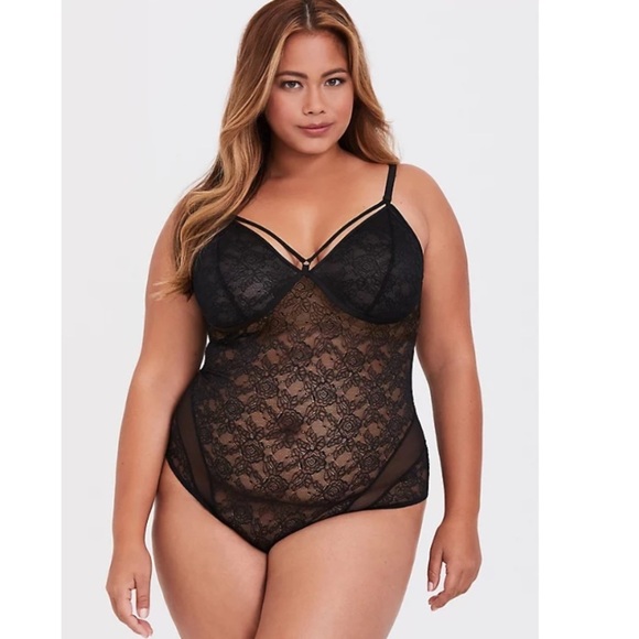 TORRID NWT - BLACK LACE & MESH STRAPPY BODYSUIT - Picture 1 of 5